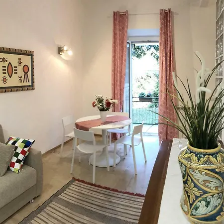 La Casa Del Nespolo Rome